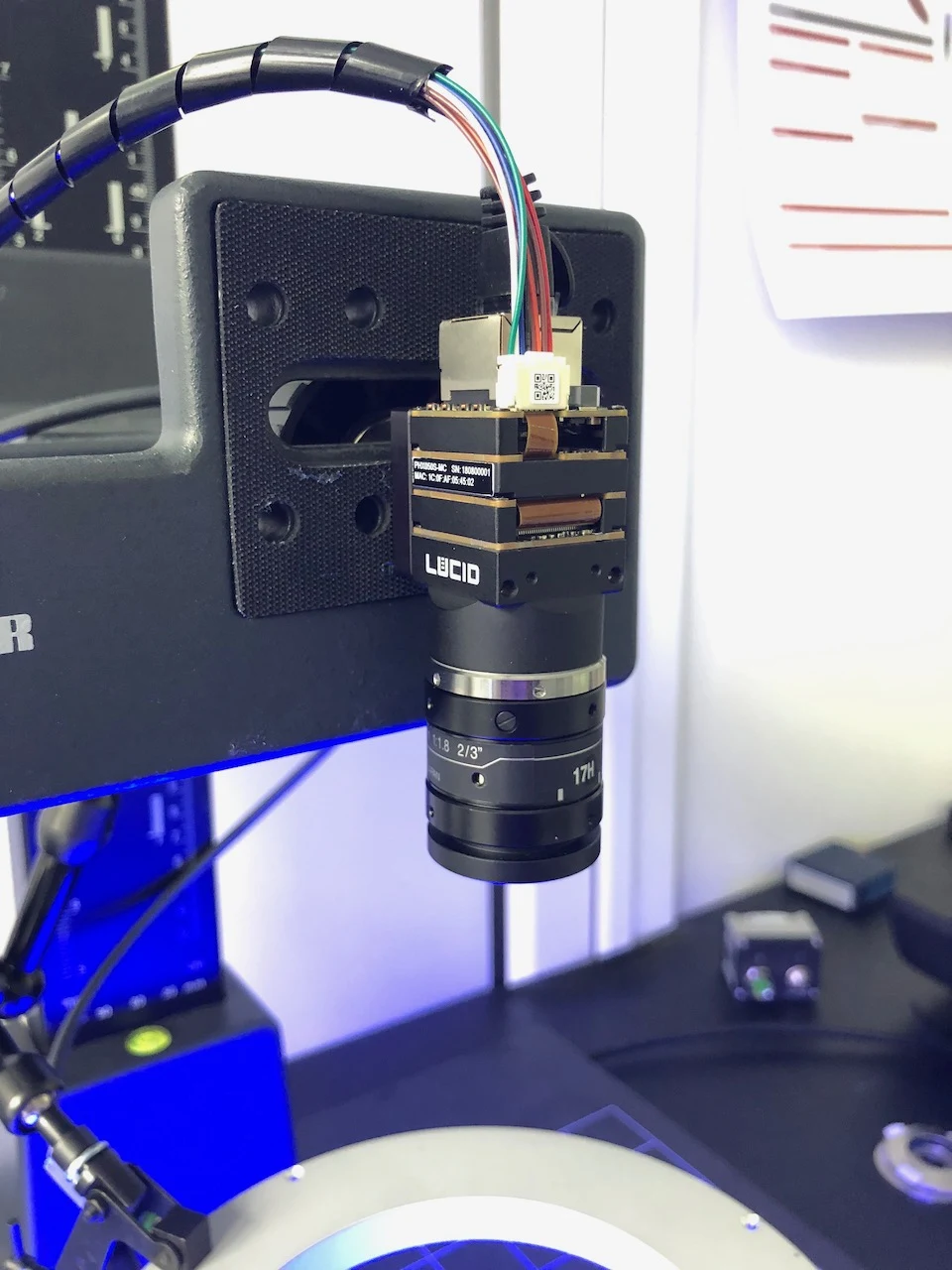 12.03.2018 - Die kleineste GigE Cam der Welt bei CRETEC zum testen