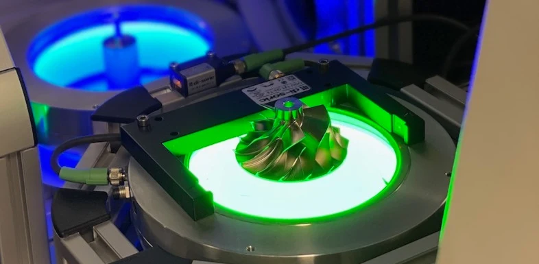 Abgestimmte Beleuchtung in einem CRETEC-Prüfsystem